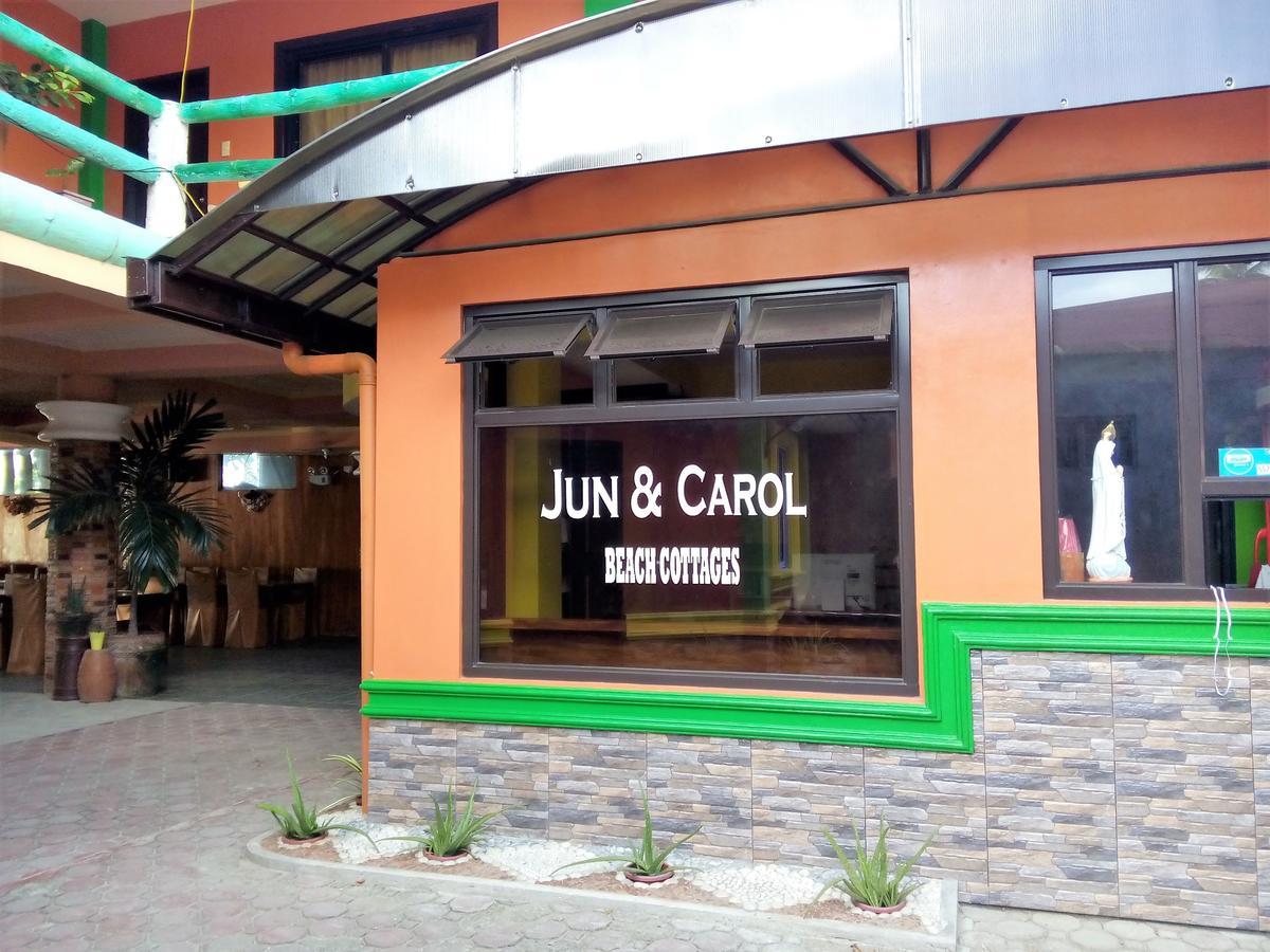 Jun And Carol Beach Cottages Pagudpud Exteriör bild